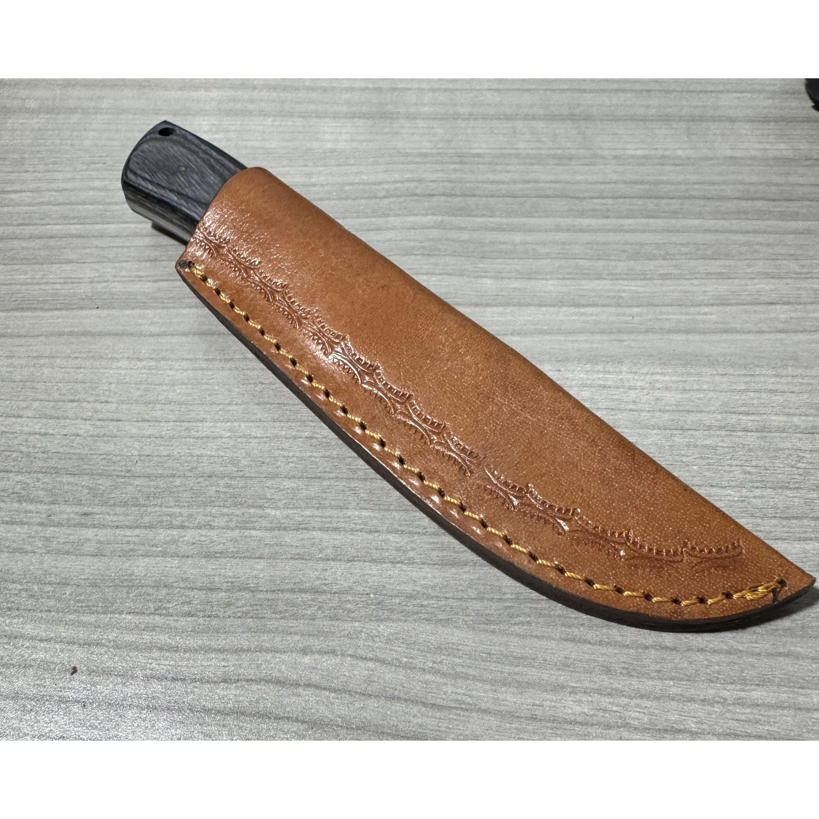 Handmade Damascus Steel Fixed Blade with Sheath