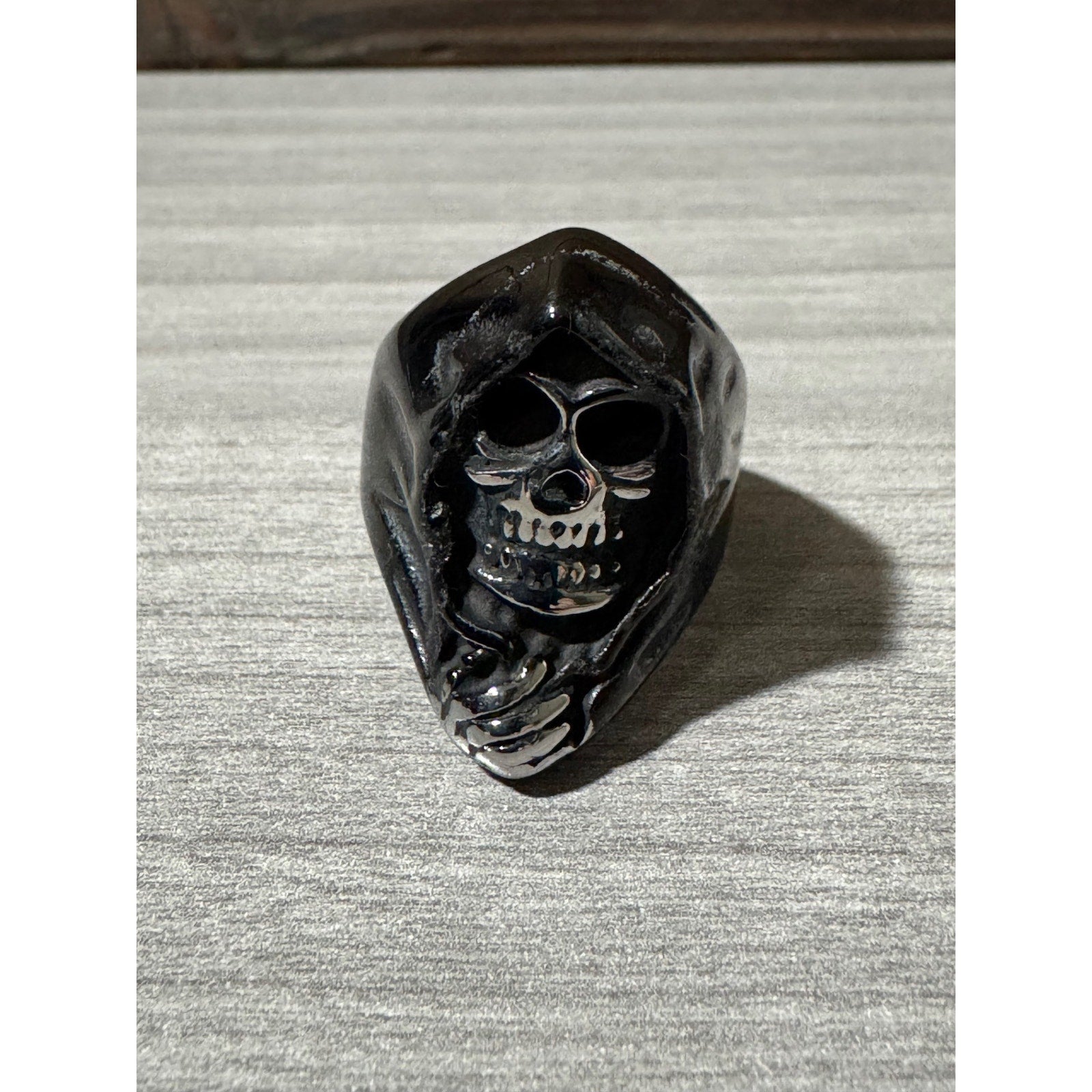 Skull Ring ~ Size 8