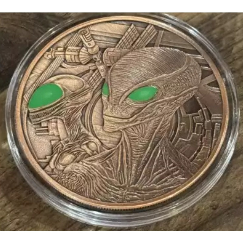 5oz ~ .999 Copper Round ~ Glow in the dark Alien Eyes